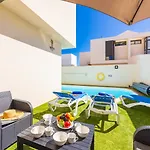 Paula Costa Teguise